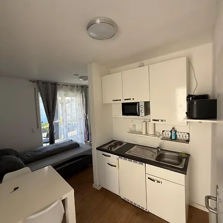 1 Zimmerappartement In Apartment *